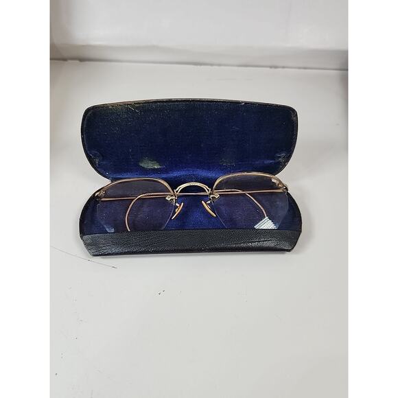 VINTAGE AO AMERICAN OPTICAL 1/10 12K GF GOLD FILLED EYEGLASSES Frames Only - Picture 9 of 10